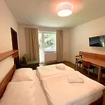Hotel Pastviny Ξενοδοχείο