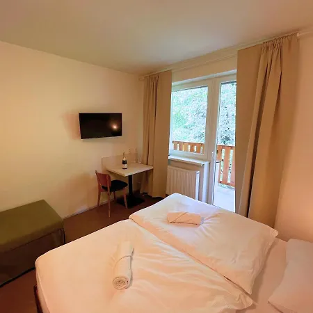 Hotel Pastviny فندق Pastviny