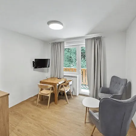 Отель Wellness Apartmany Pastviny *